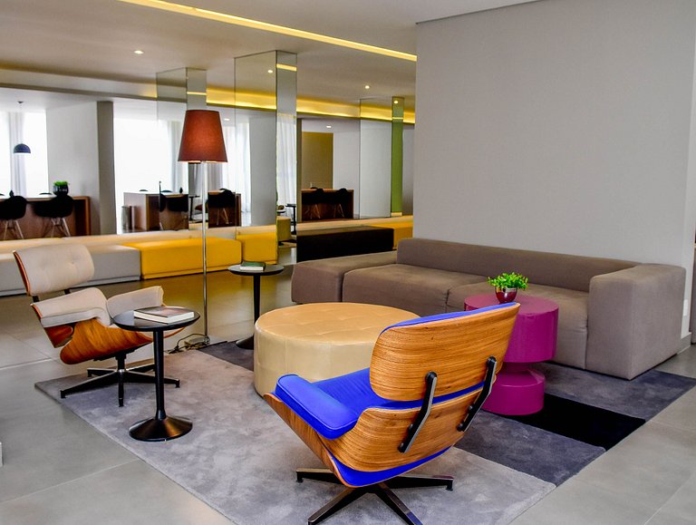 Charmos Studio proximo Allianz com garagem