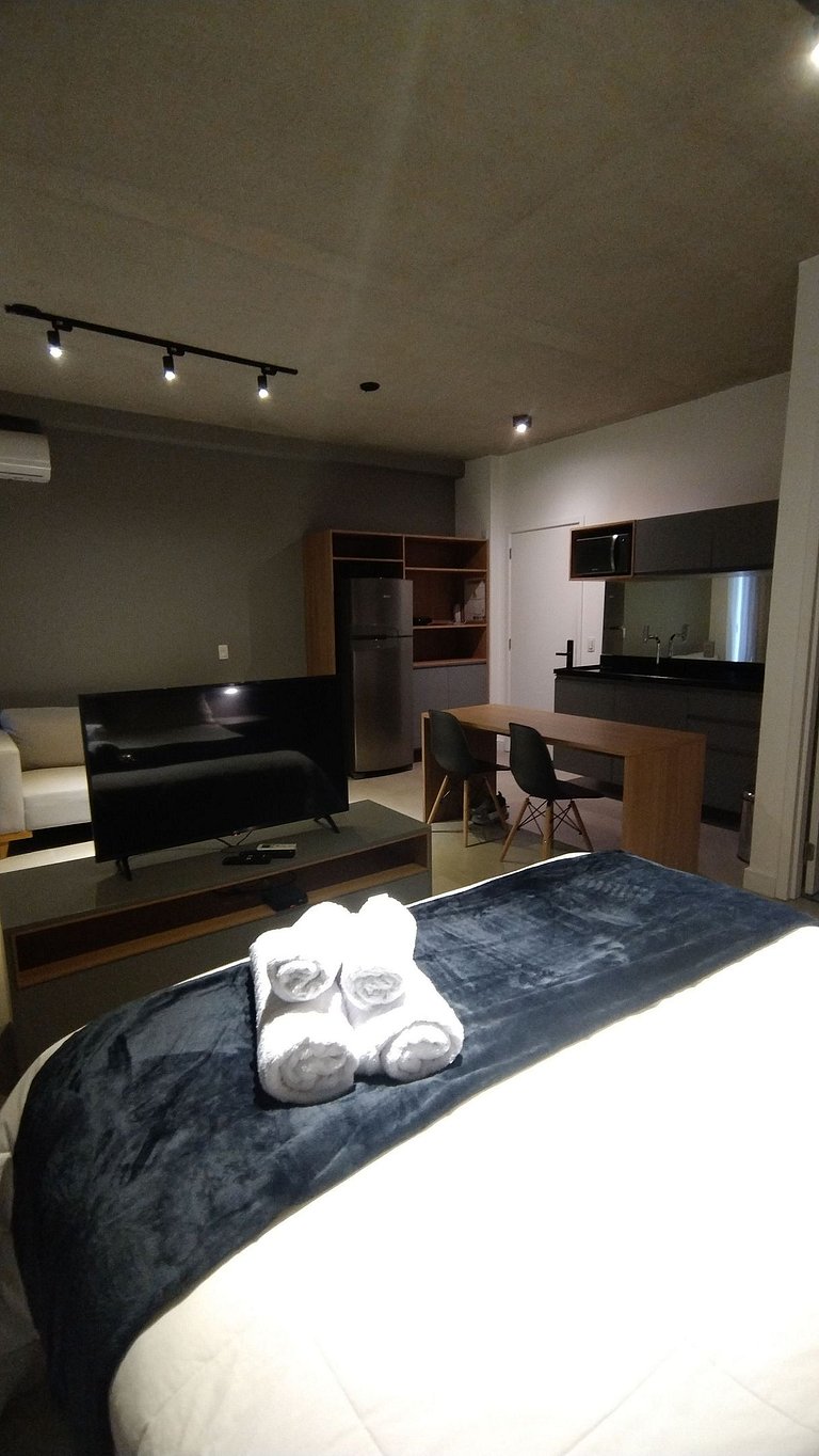 Luxo e Espaço no Coração da Vil Olímpia -C/Garagem