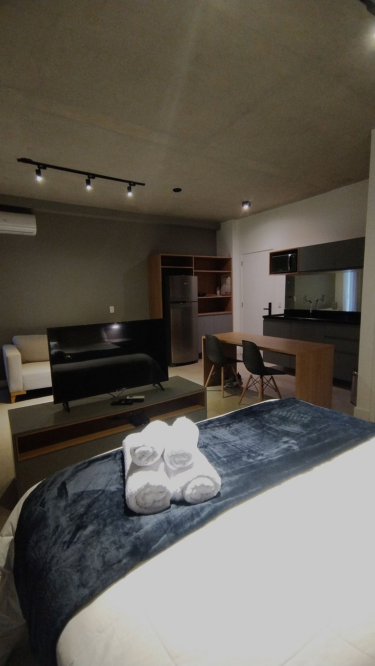 Luxo e Espaço no Coração da Vil Olímpia -C/Garagem