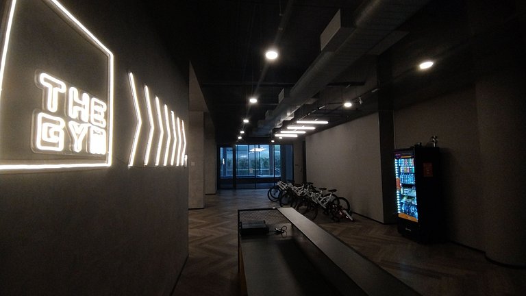 Luxo e Espaço no Coração da Vil Olímpia -C/Garagem