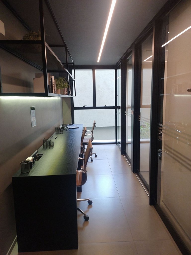 Belo Studio Pinheiros a 200 mts Metro Oscar Freire