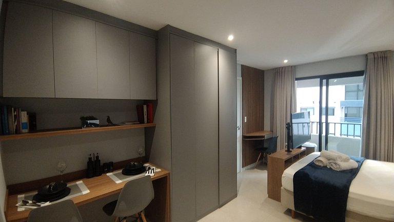 Belo Studio Pinheiros a 200 mts Metro Oscar Freire