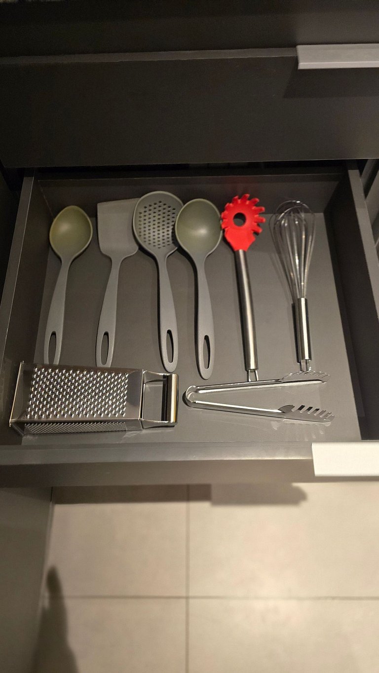 Estúdio espaçoso na República C/Garagem