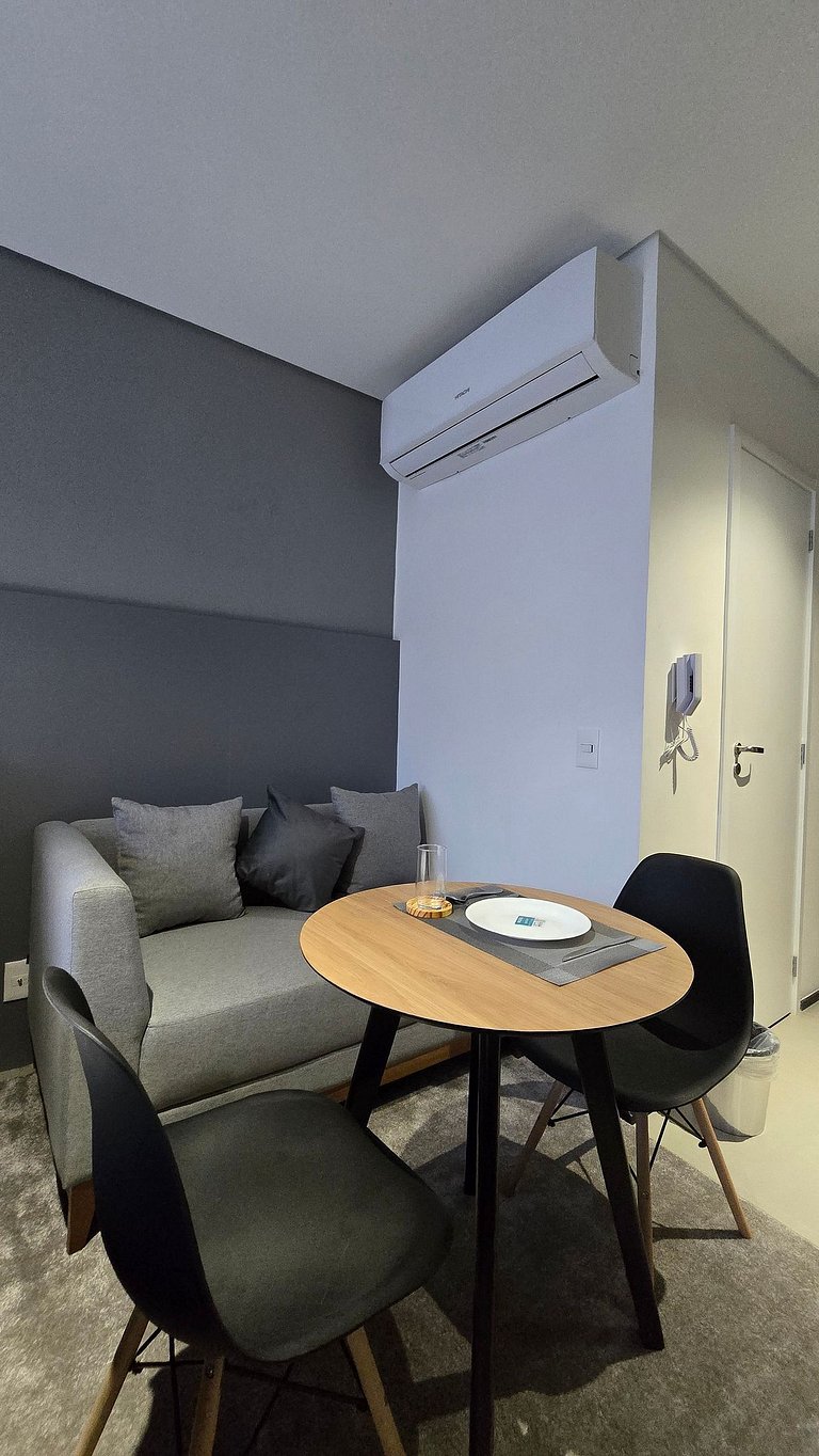 Studio Conforto Prox. Metro Santa Cruz