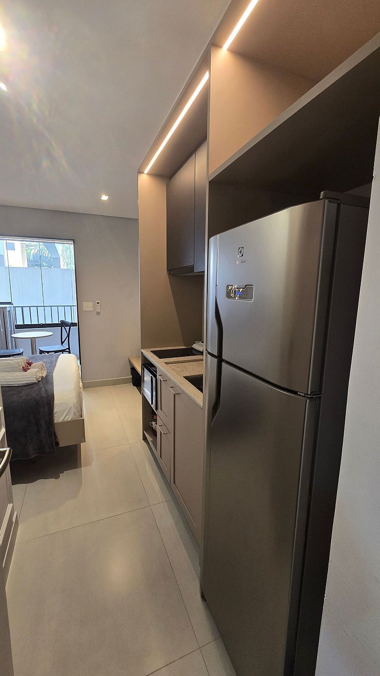 Studio Pinheiros a 200 mts Metrô Oscar Freire