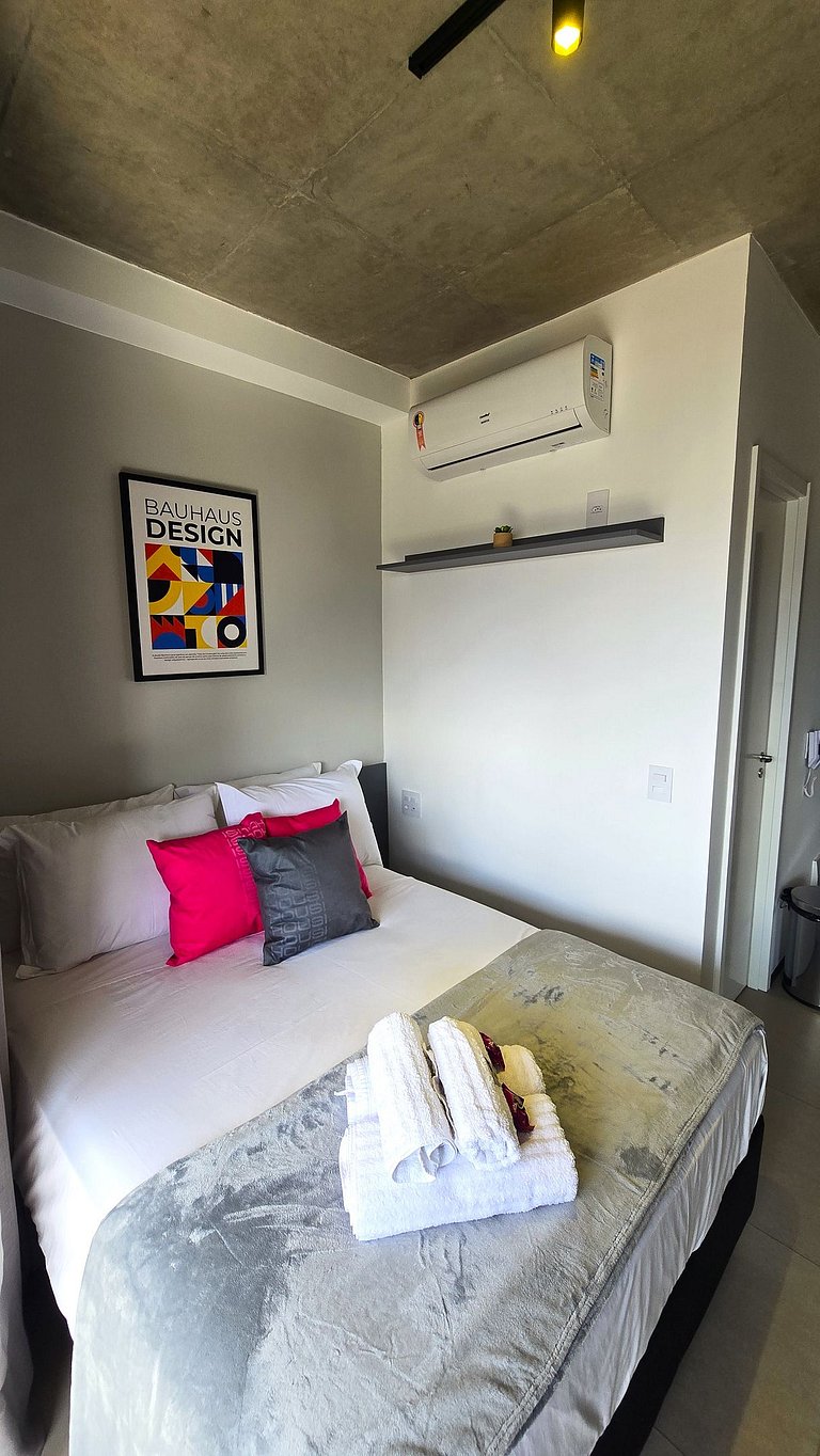 Studio no Paraiso/ Metro/ Sacada / Prox. Paulista
