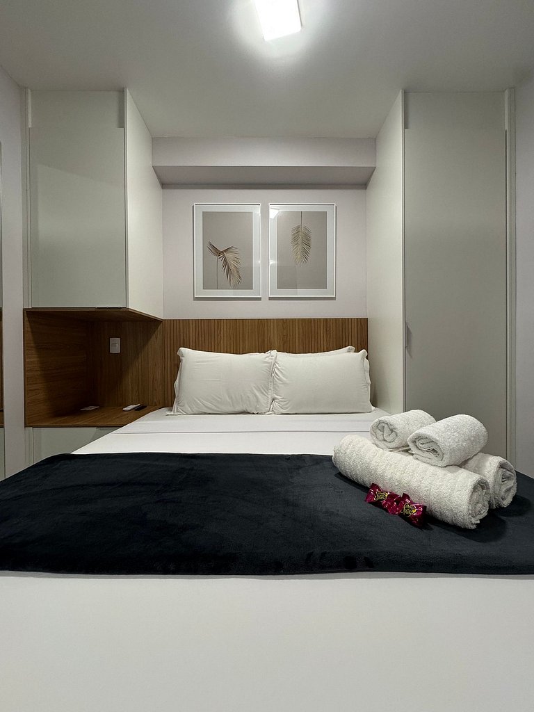Studio Conforto em Pinheiros/ Sacada / 2 min metro