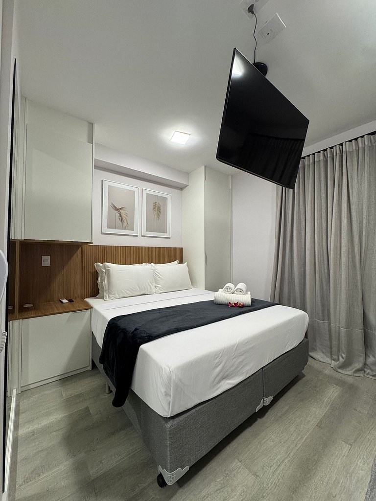 Studio Conforto em Pinheiros/ Sacada / 2 min metro