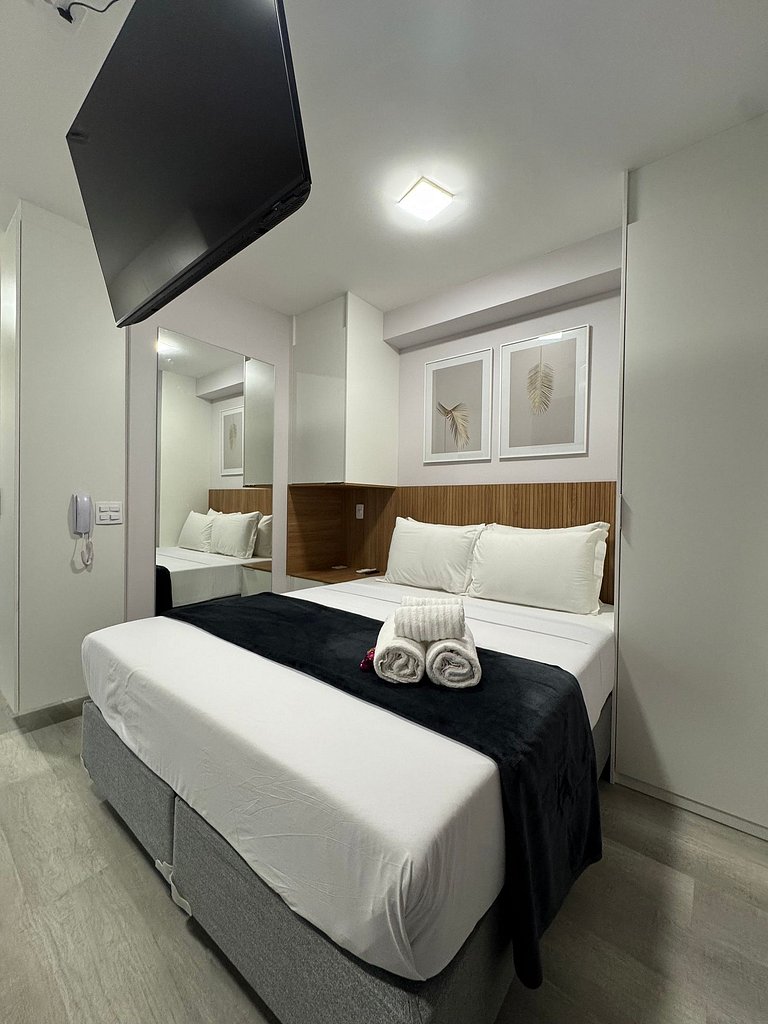 Studio Conforto em Pinheiros/ Sacada / 2 min metro
