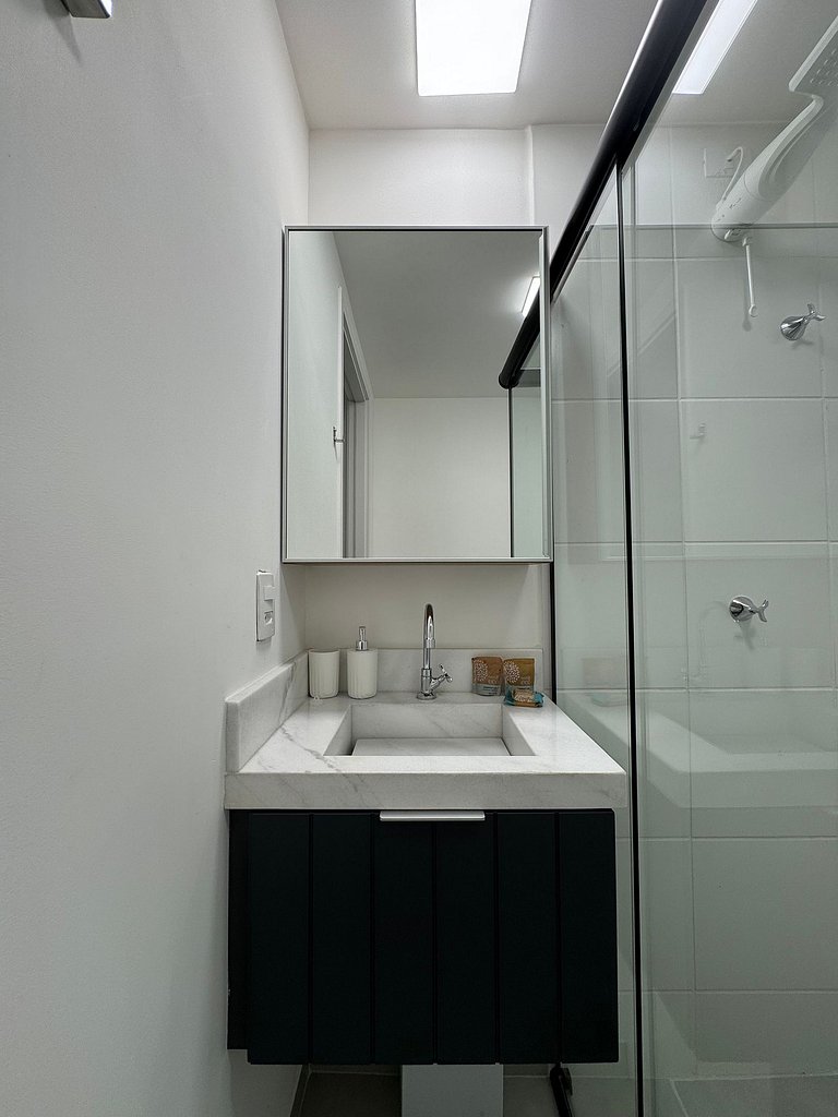 Studio Conforto em Pinheiros/ Sacada / 2 min metro