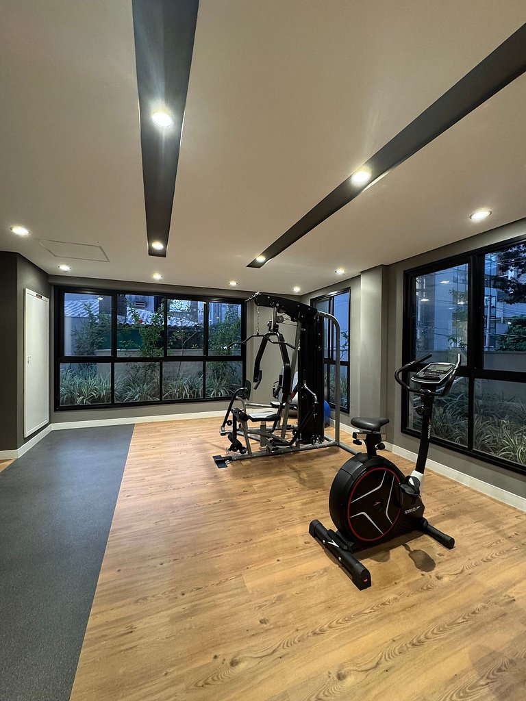 Studio Conforto em Pinheiros/ Sacada / 2 min metro