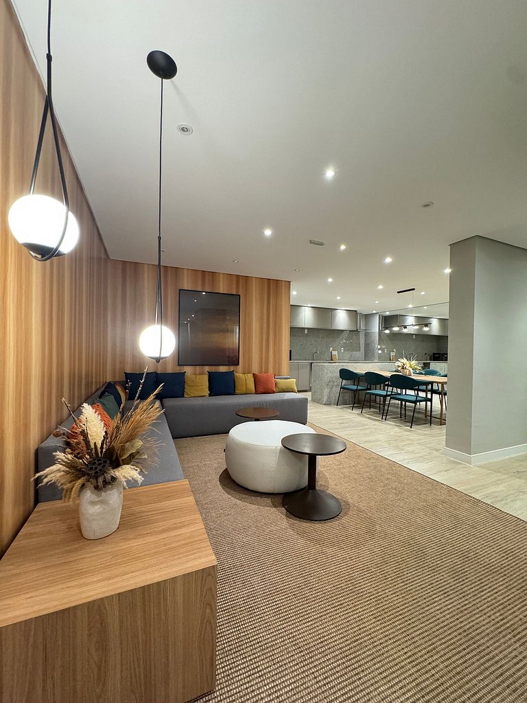 Studio Conforto em Pinheiros/ Sacada / 2 min metro