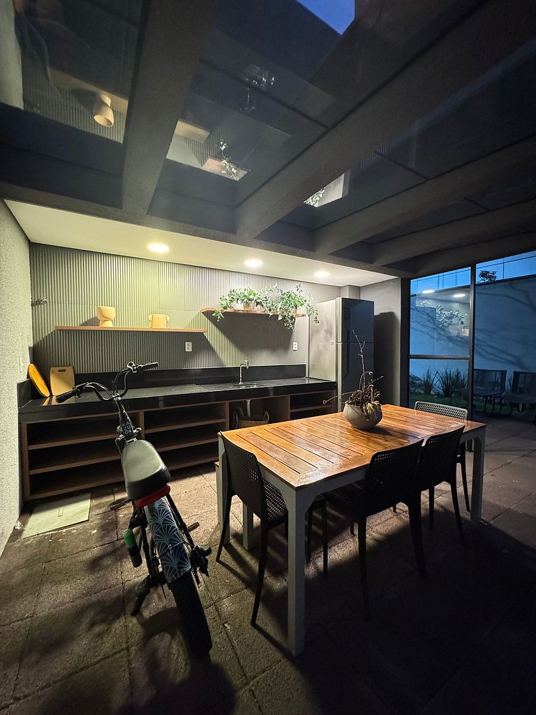 Studio Conforto em Pinheiros/ Sacada / 2 min metro