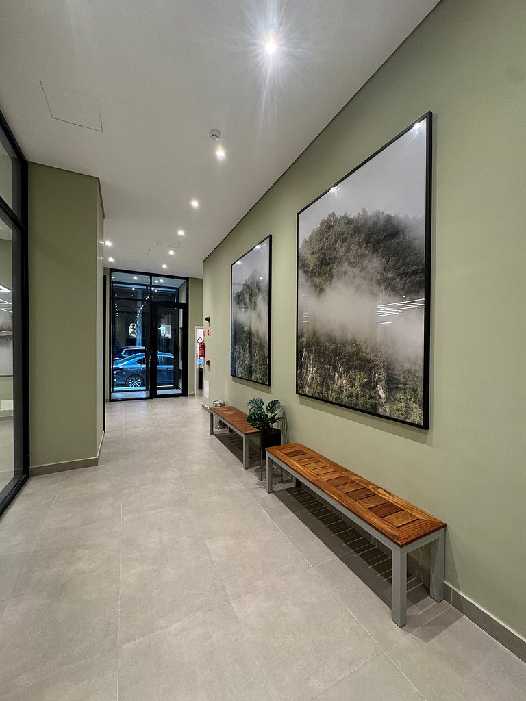 Studio Conforto em Pinheiros/ Sacada / 2 min metro