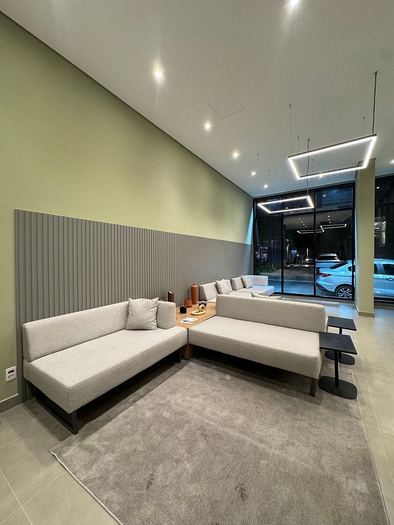 Studio Conforto em Pinheiros/ Sacada / 2 min metro
