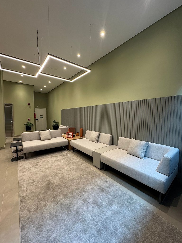 Studio Conforto em Pinheiros/ Sacada / 2 min metro
