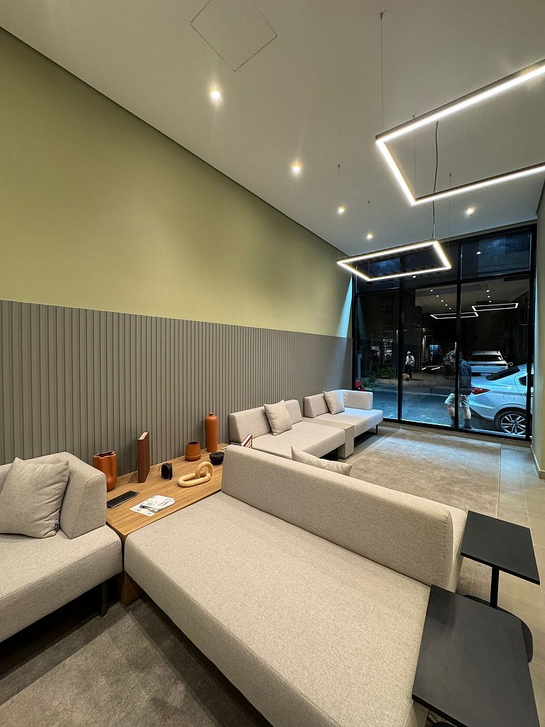 Studio Conforto em Pinheiros/ Sacada / 2 min metro