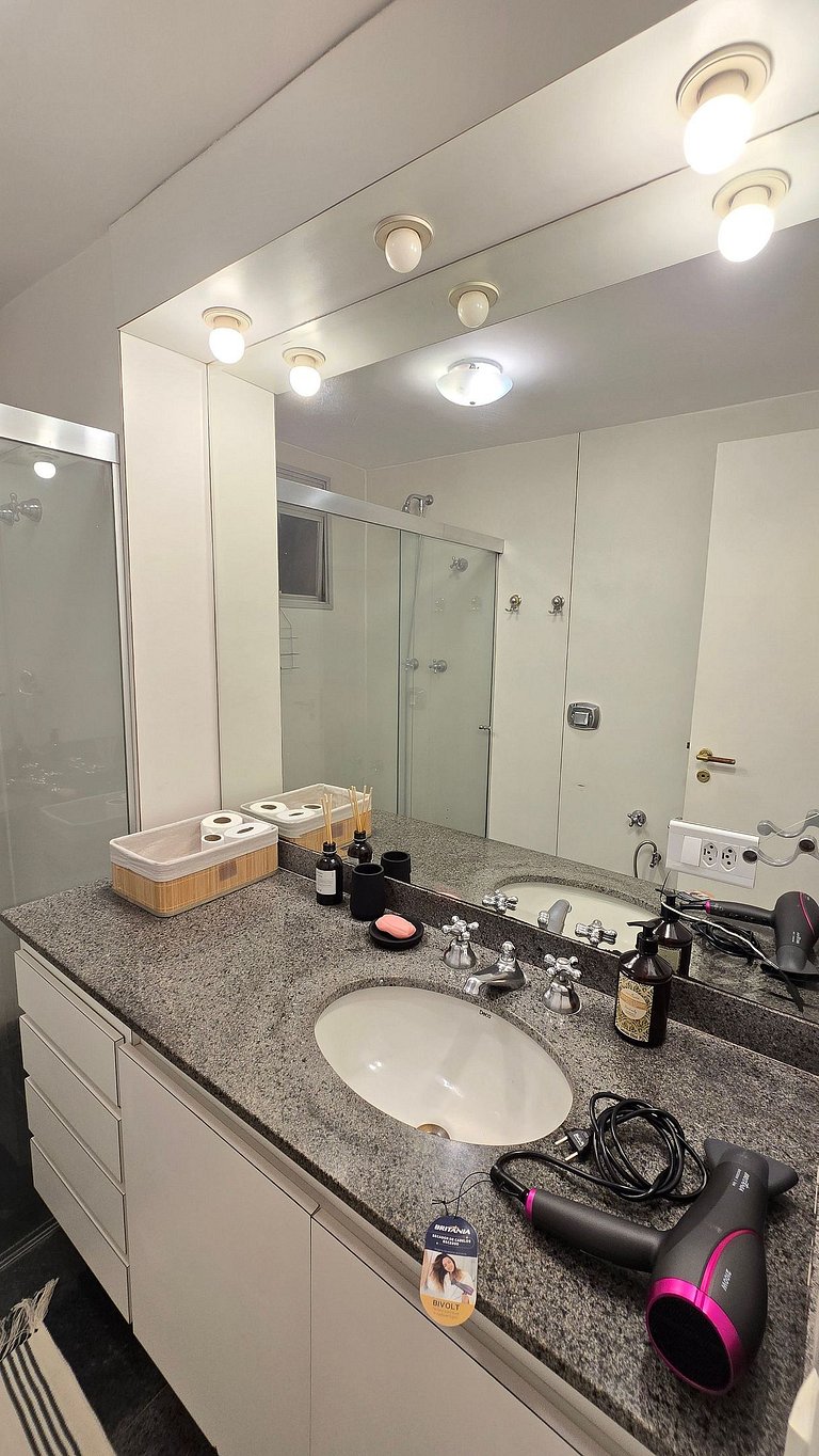 Amplo Apartamento Pinheiros/Cama King/Garagem