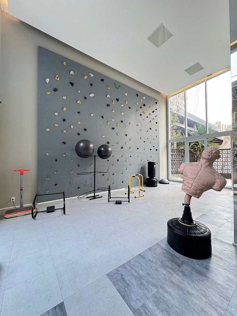 Studio Moderno perto do Allianz + Garagem