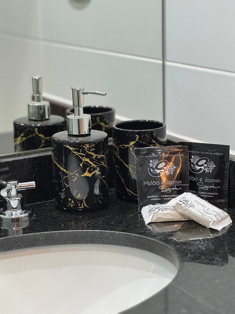 Completo Studio V.Mariana /Piscina/Academia