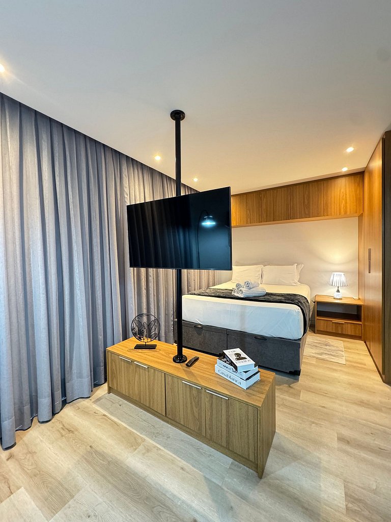 Amplo Apart Vila Mariana/Garagem/Piscina/Academia