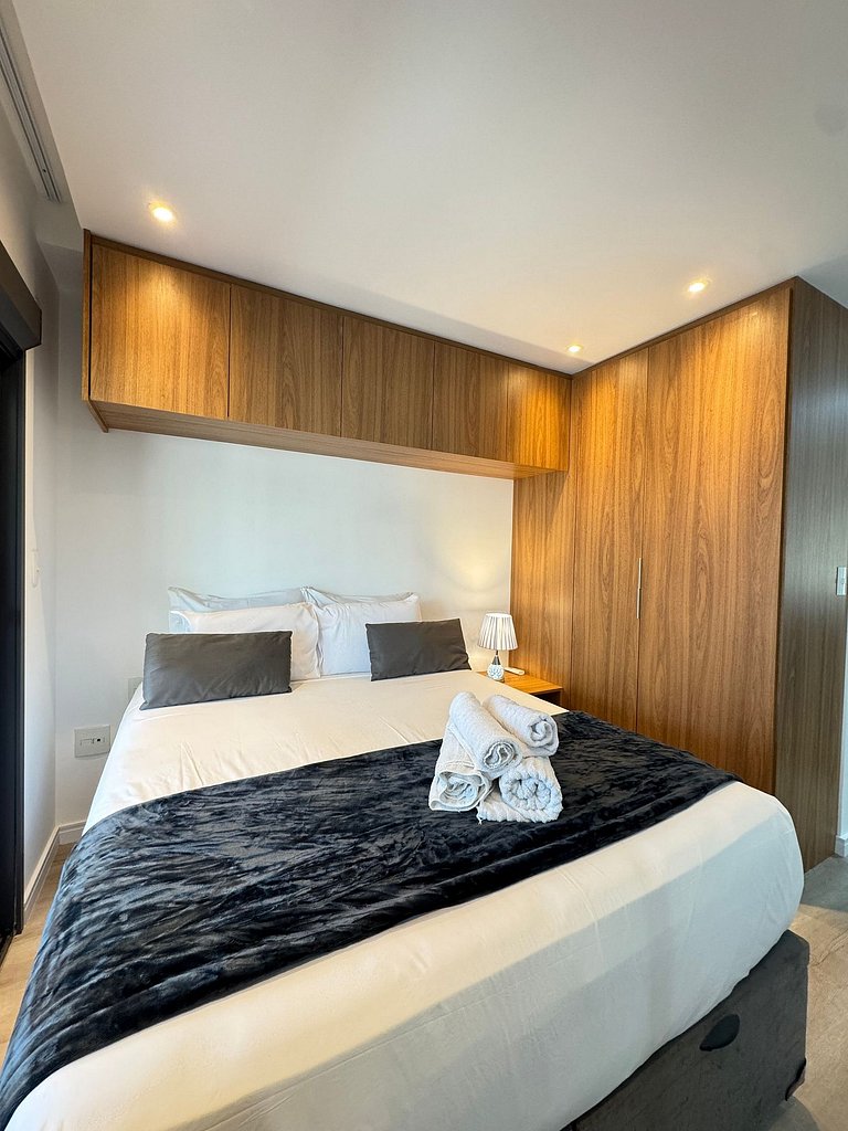 Amplo Apart Vila Mariana/Garagem/Piscina/Academia