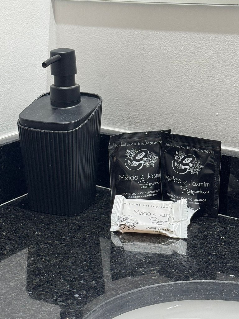 Amplo Apart Vila Mariana/Garagem/Piscina/Academia