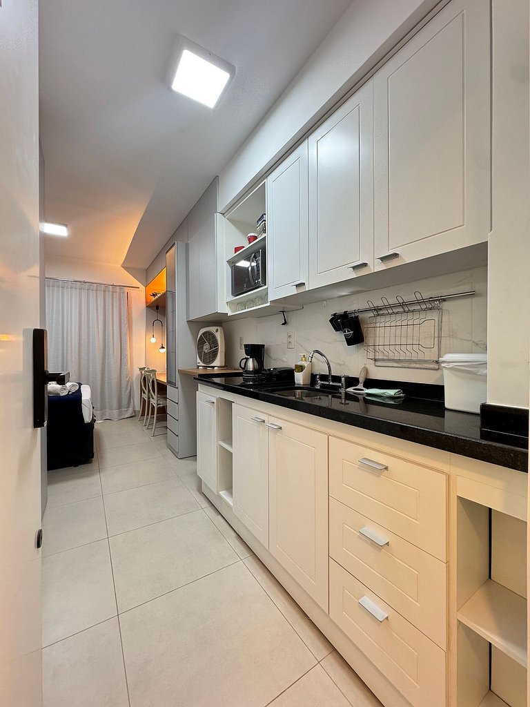 Studio Completo/Piscina/Academia/Metro Vil Mariana