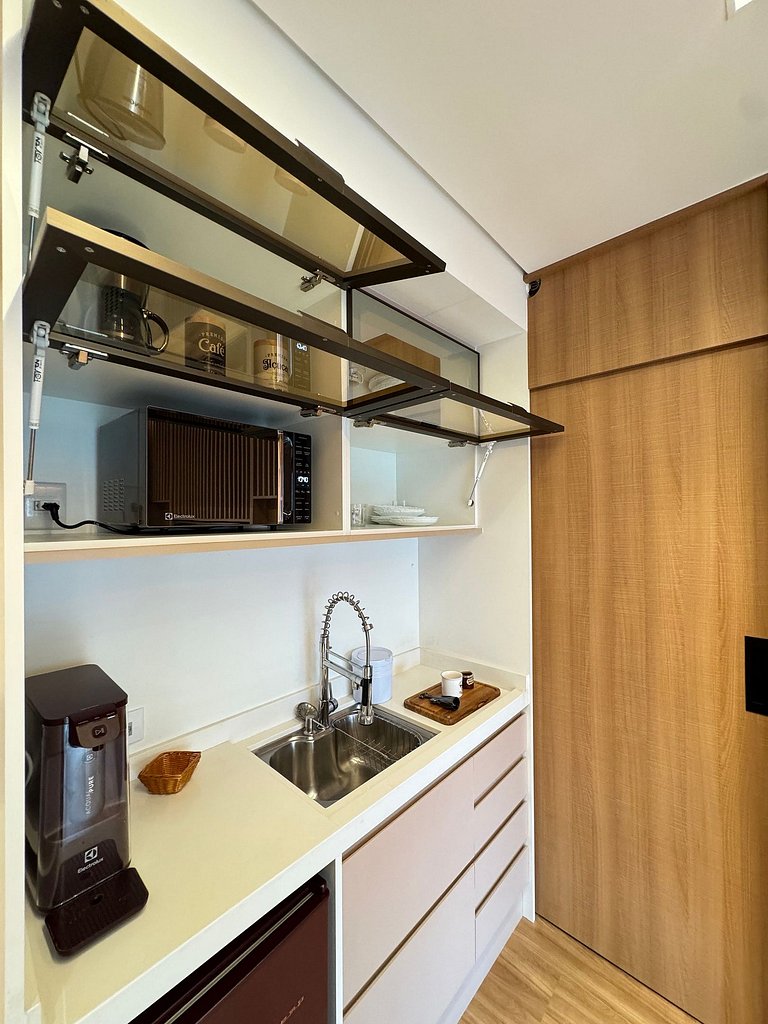 Elegância no Itaim /Cama King/Piscina/Restaurante