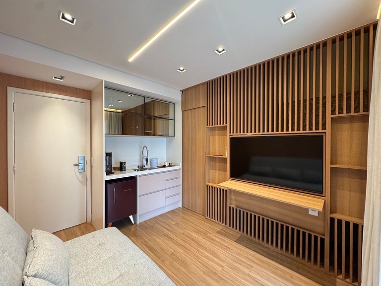 Elegância no Itaim /Cama King/Piscina/Restaurante