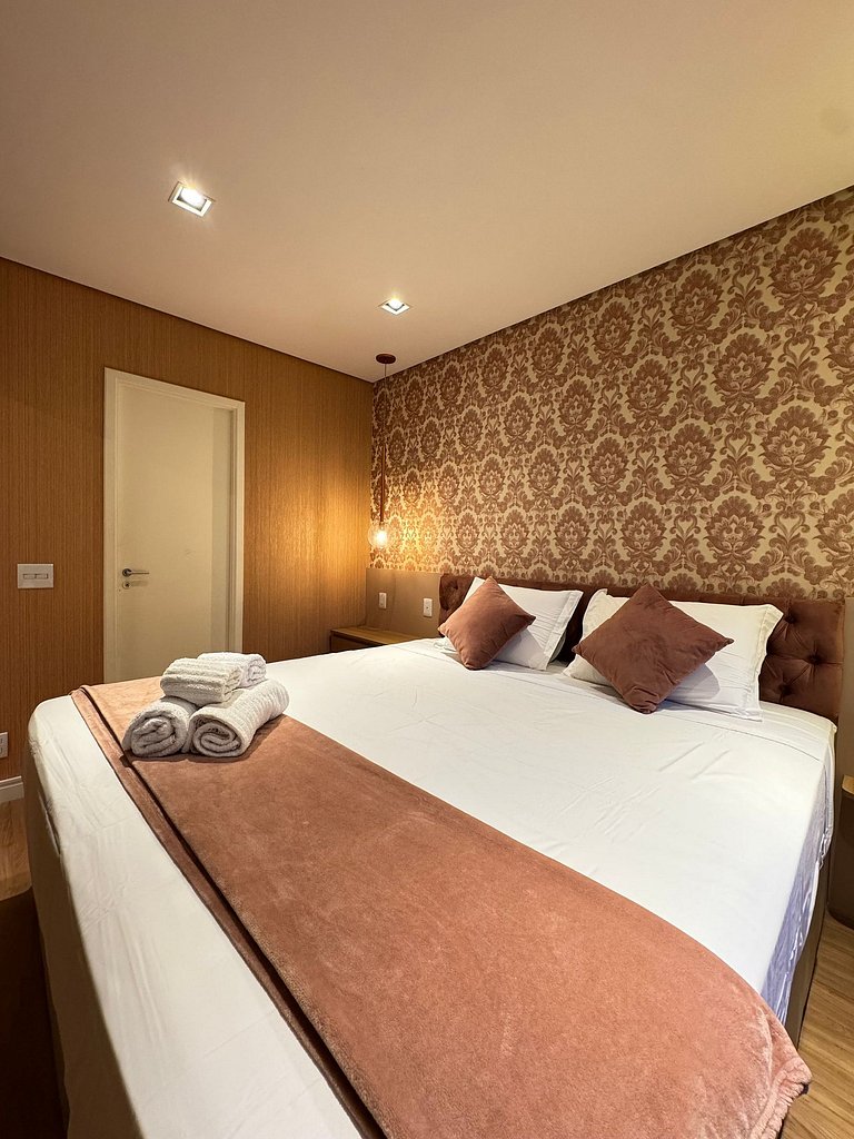 Elegância no Itaim /Cama King/Piscina/Restaurante