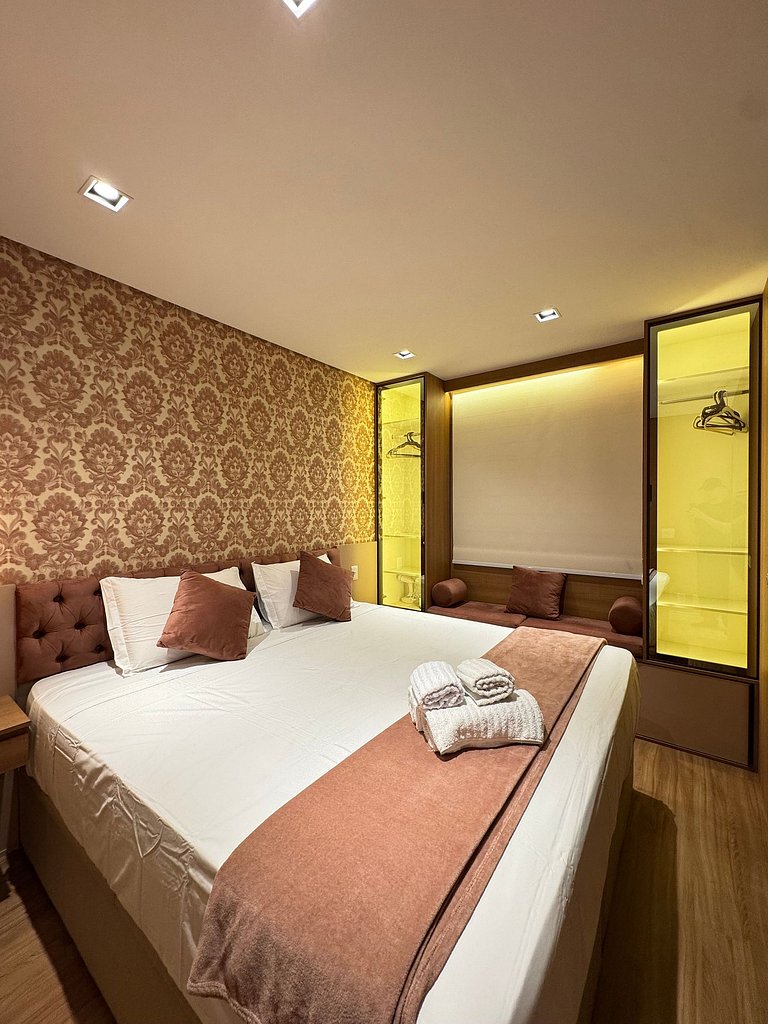 Elegância no Itaim /Cama King/Piscina/Restaurante