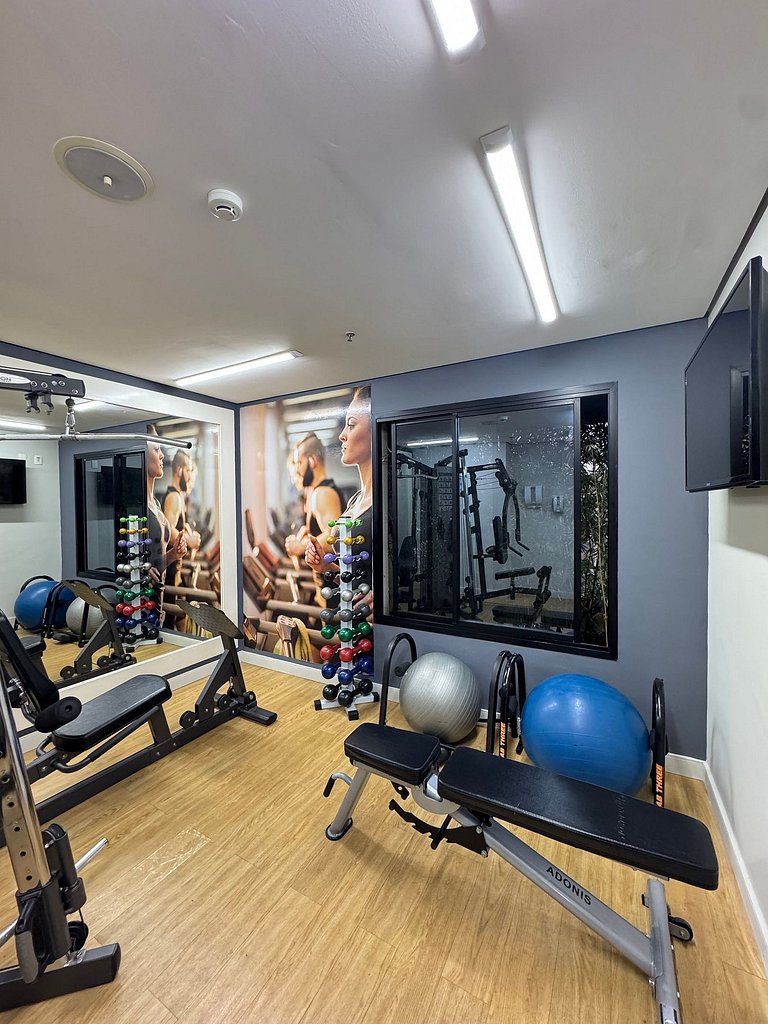 Elegância no Itaim /Cama King/Piscina/Restaurante