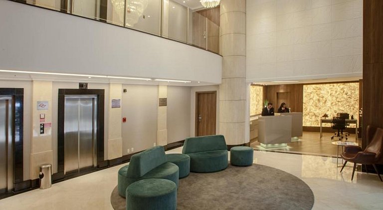 Elegância no Itaim /Cama King/Piscina/Restaurante