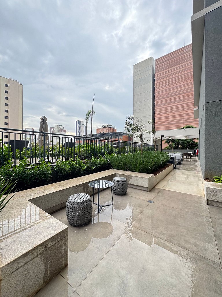 Lindíssimo apt Vila Mariana/ Metrô Paraíso/Piscina
