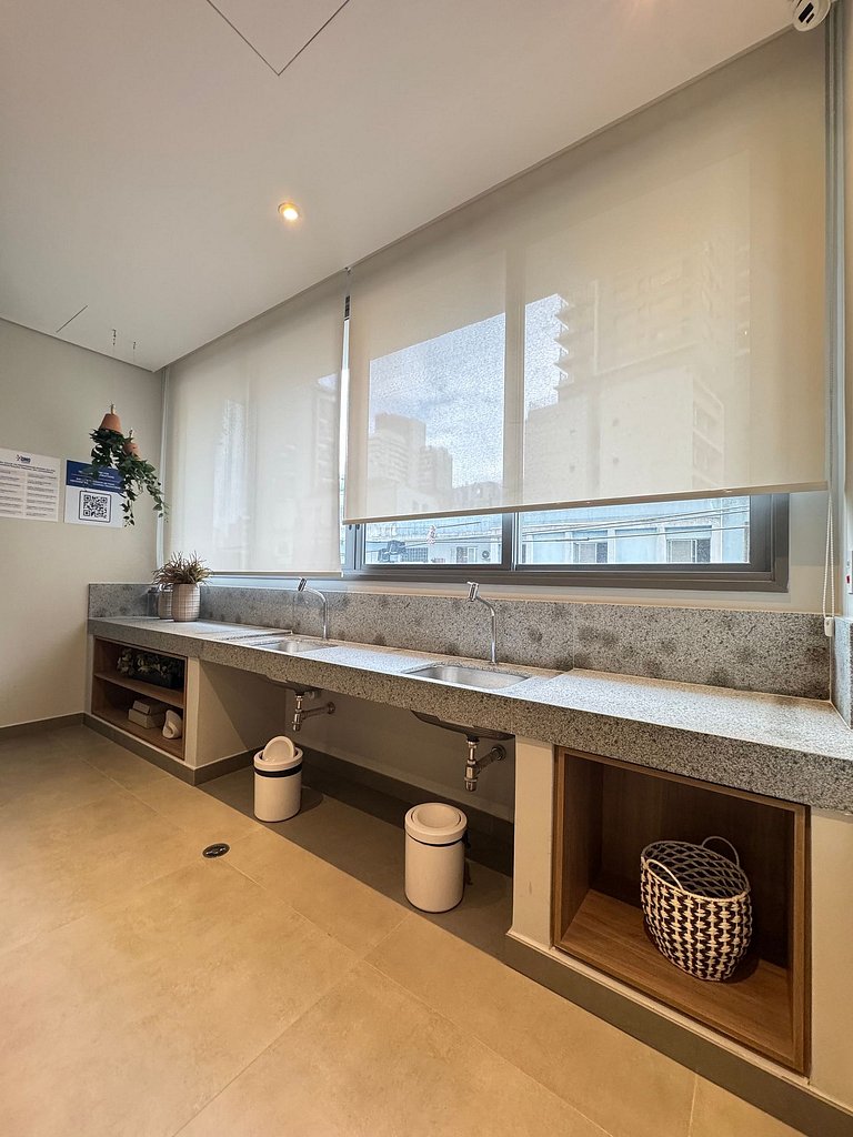 Lindíssimo apt Vila Mariana/ Metrô Paraíso/Piscina