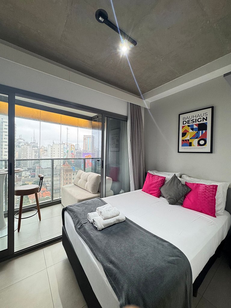 Studio no Paraiso/ Metro/ Sacada / Prox. Paulista