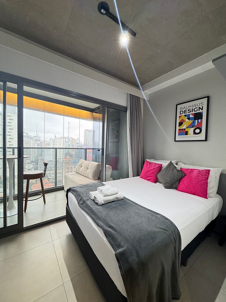 Studio no Paraiso/ Metro/ Sacada / Prox. Paulista