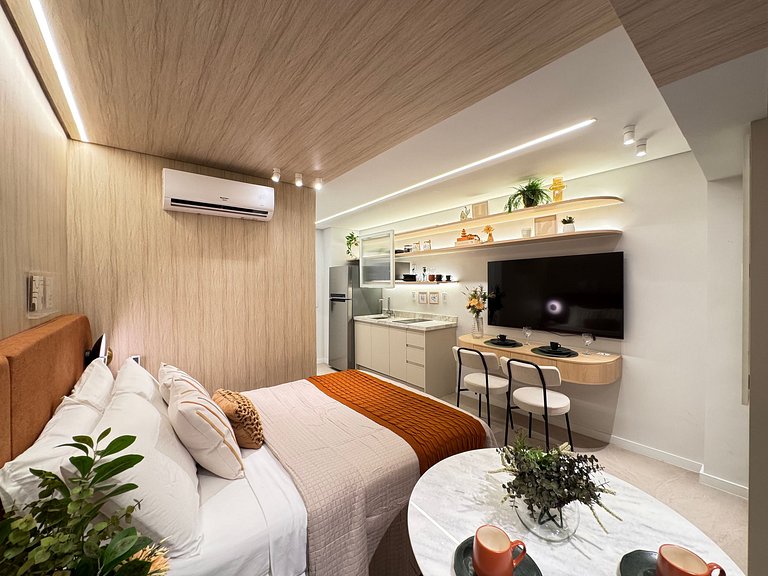 Belíssimo Studio no Brooklin / Estação Morumbi