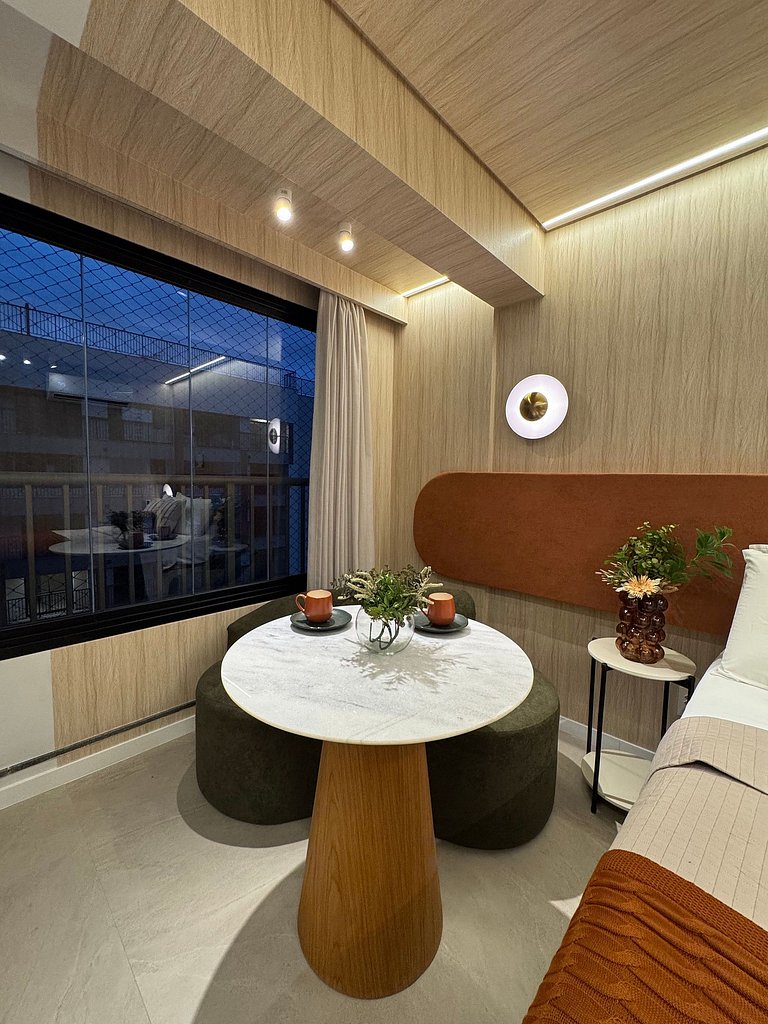 Belíssimo Studio no Brooklin / Estação Morumbi