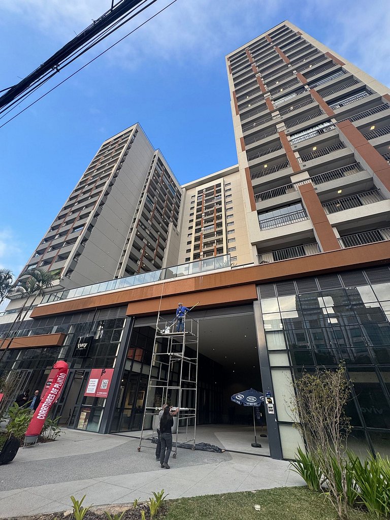 Belíssimo Studio no Brooklin / Estação Morumbi