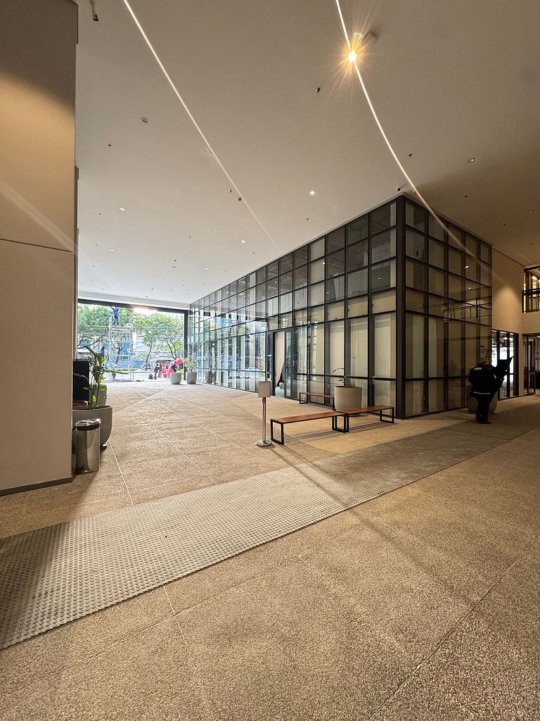 Belíssimo Studio no Brooklin / Estação Morumbi