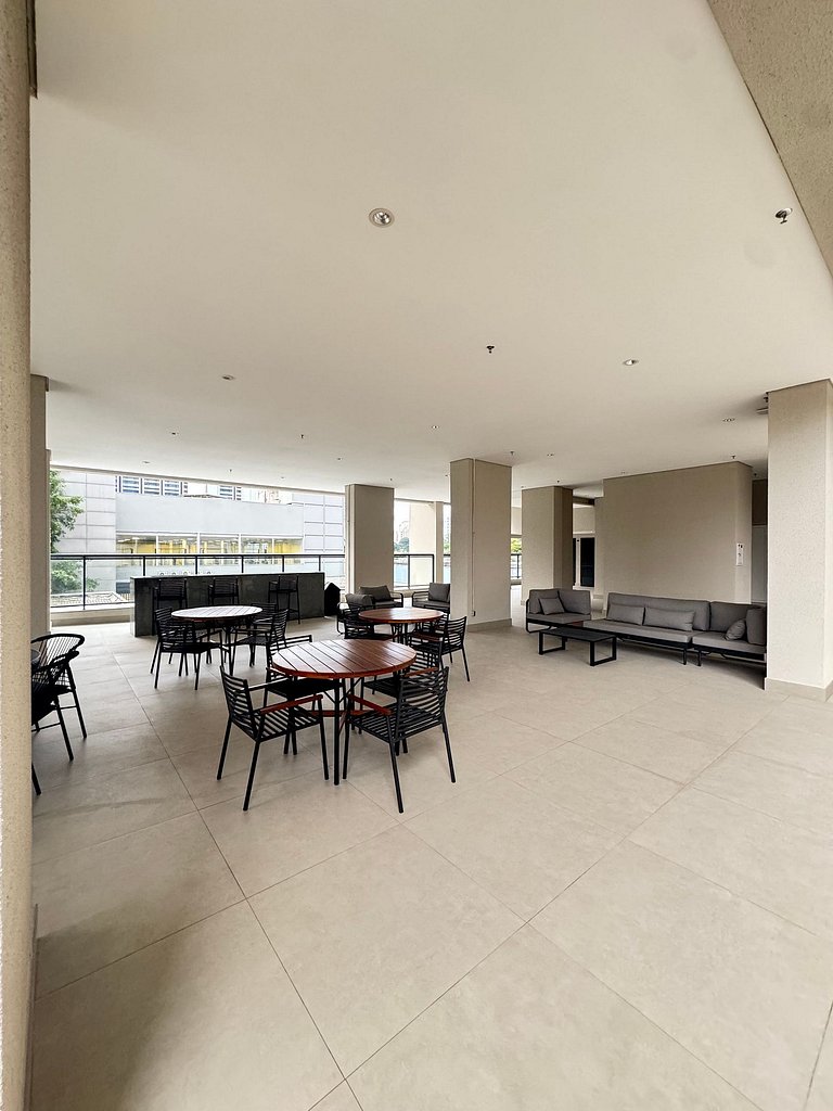 Belíssimo Studio no Brooklin / Estação Morumbi