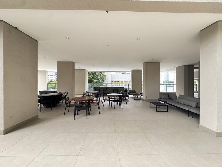 Belíssimo Studio no Brooklin / Estação Morumbi
