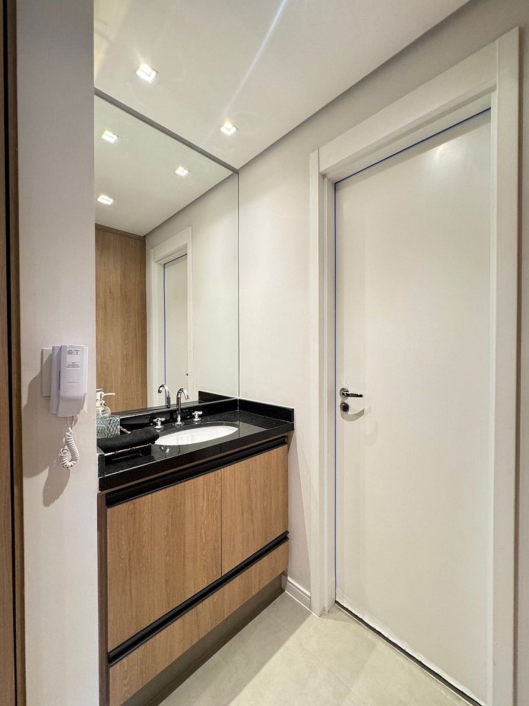 Studio Amplo e luxuoso/Garagem/Vila Mariana