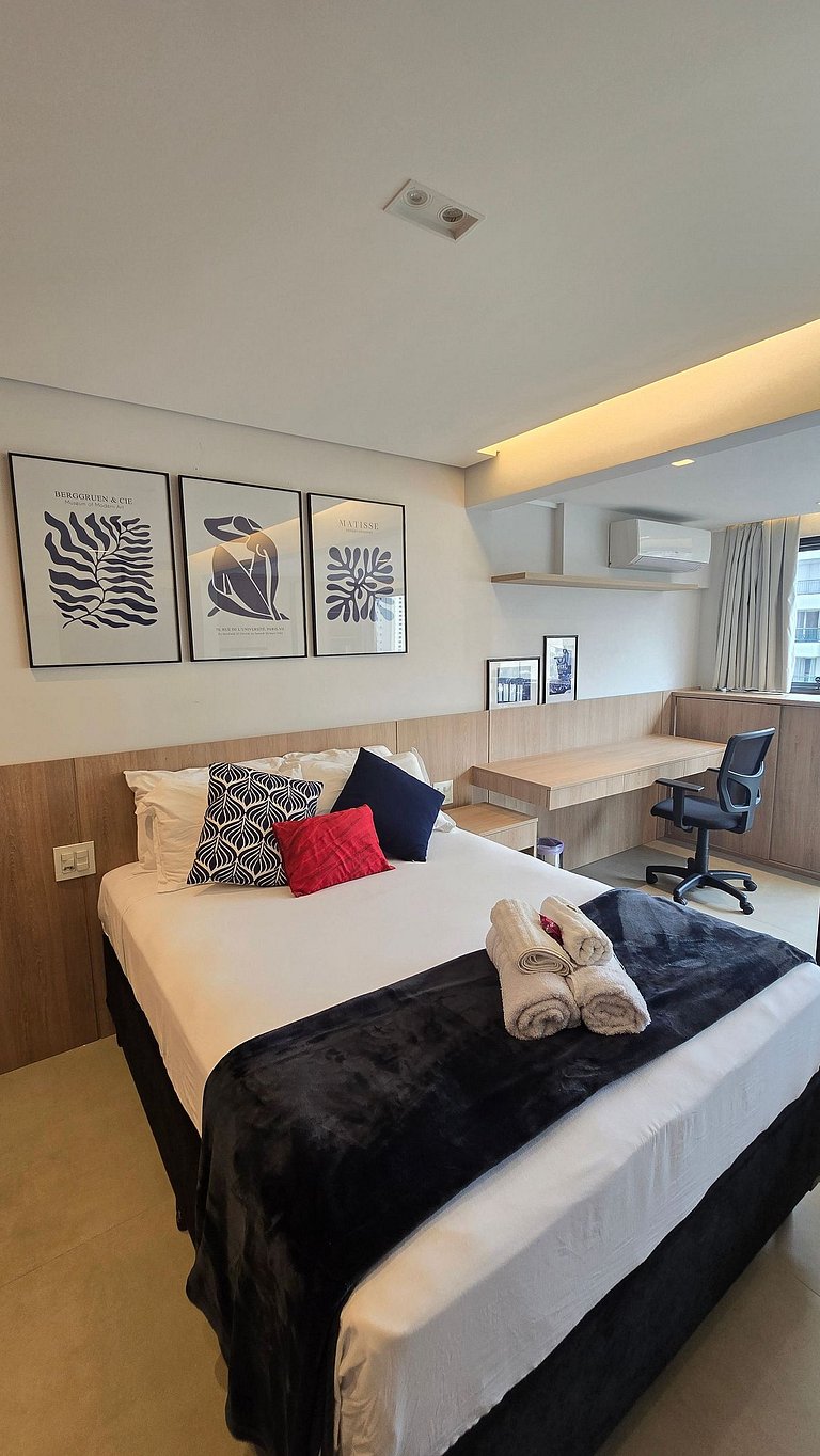 Studio Amplo e luxuoso/Garagem/Vila Mariana