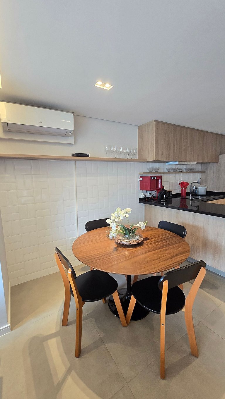 Studio Amplo e luxuoso/Garagem/Vila Mariana