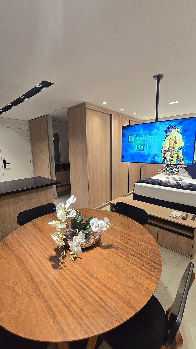 Studio Amplo e luxuoso/Garagem/Vila Mariana