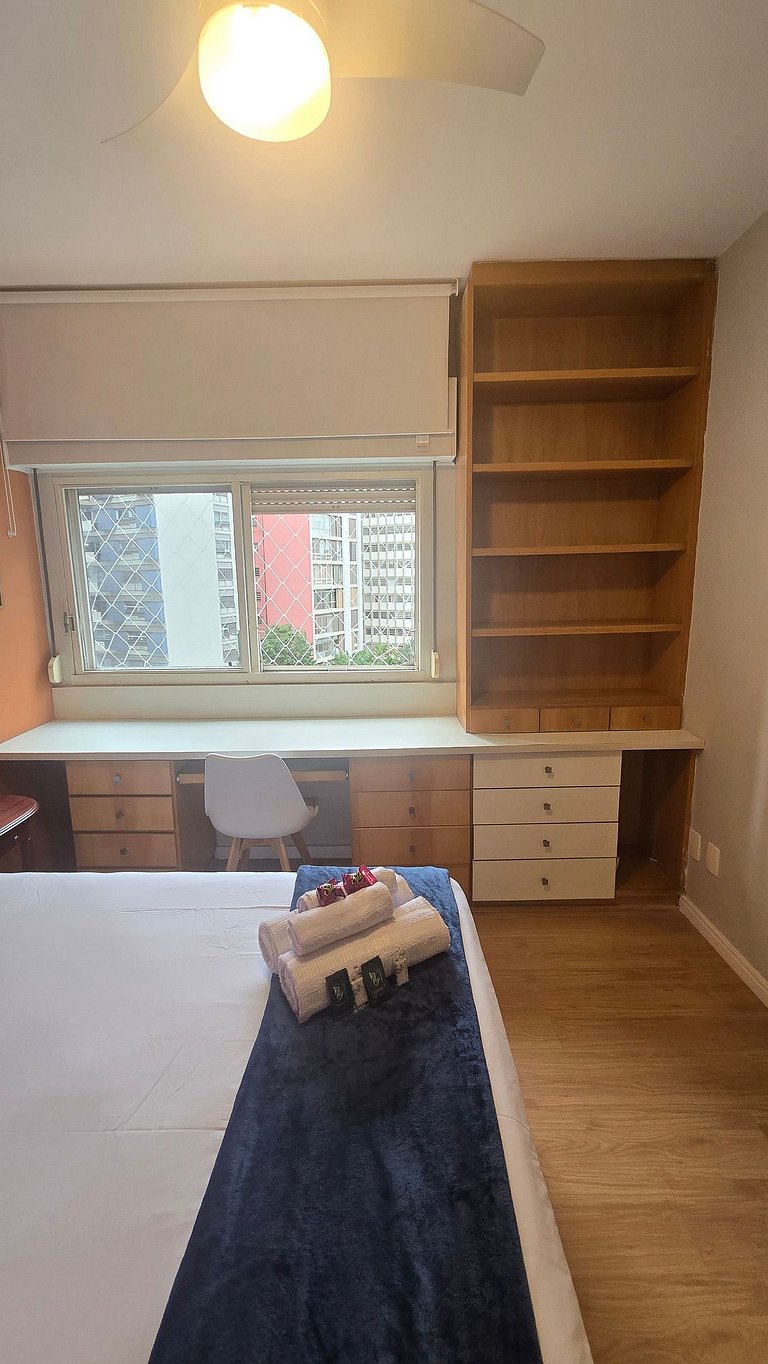 Apê de 3 dorms ao lado da Paulista / Novo e amplo