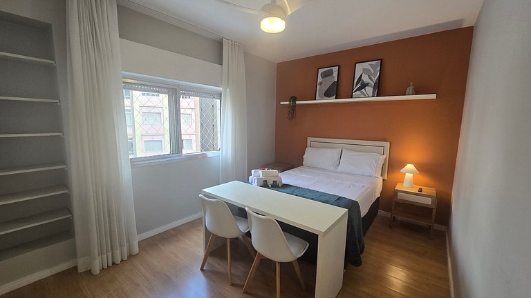Apê de 3 dorms ao lado da Paulista / Novo e amplo